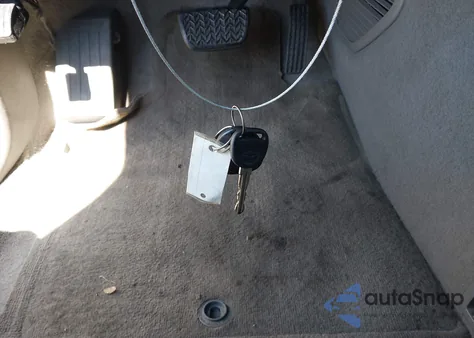 2016 Chevrolet Traverse Ls из США, поврежденный, VIN 1GNKRFED2GJ281680